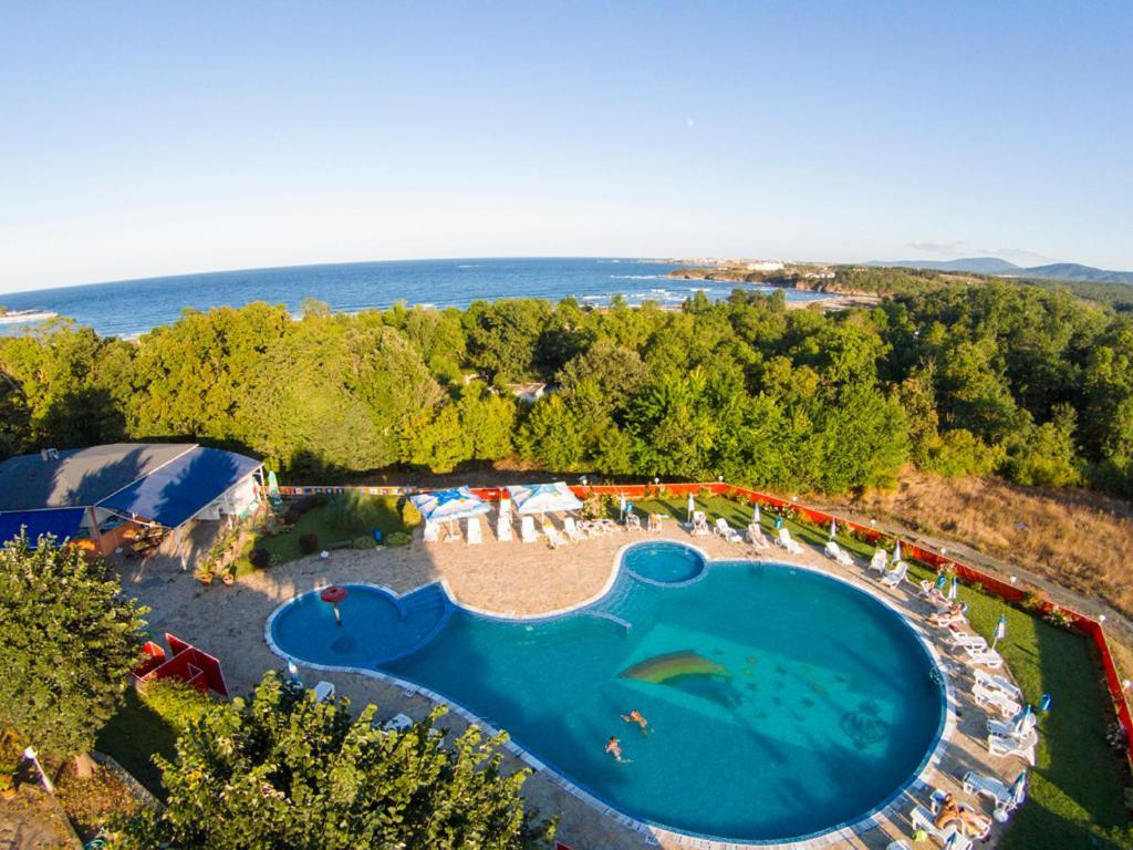 Hotel Coop - Kiten Китен Экстерьер фото