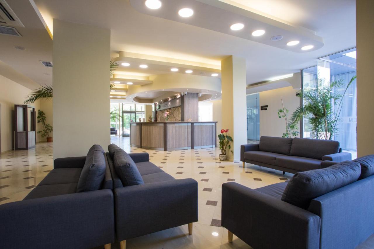 Hotel Coop - Kiten Китен Экстерьер фото