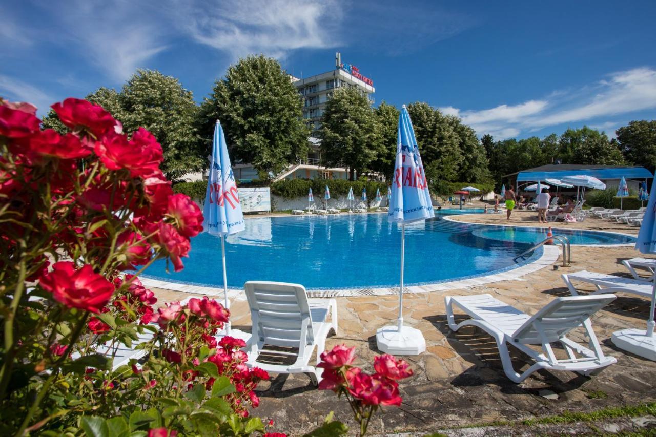 Hotel Coop - Kiten Китен Экстерьер фото